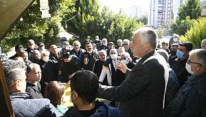 Başkan Zeydan Karalar her gün hemşehrilerini dinliyor