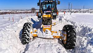 ERDEMLİ’DE 4 GÜNDÜR MADEN OCAĞINDA MAHSUR KALAN MADENCİYİ BÜYÜKŞEHİR EKİPLERİ KURTARDI