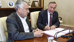 Kent Meydanı Projesi Büyükşehir’e devredildi