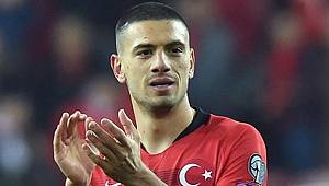 Milli futbolcumuz paylaşılamıyor!