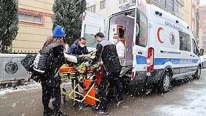 Kartal Belediyesi Hasta Nakil Ambulansı Yoğun Kar Yağışında da Görevinin Başında