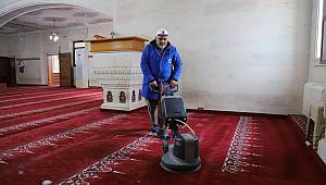 Kartal Belediyesi Ramazan Ayı Öncesi İbadethaneleri Temizliyor