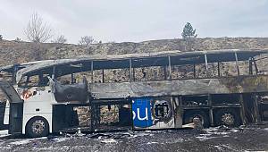 İstanbul’dan Ankara’ya giden yolcu otobüsü çıkan yangın nedeniyle korkulu anlar yaşattı
