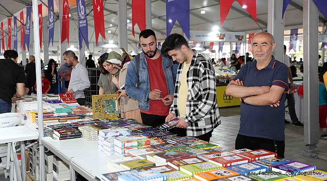 Bağcılar Kitap Fuarı’nı 350 bin kişi ziyaret etti