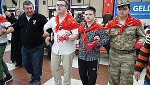 ESENYURT’TA ENGELLİ GENÇLER İÇİN TEMSİLİ ASKER EĞLENCESİ