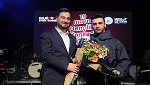 GENÇLER HASBAHÇE'DE COŞTU