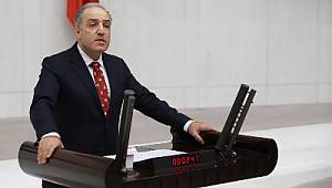 Mustafa Yeneroğlu, Kültür ve Turizm Bakanı’nın satın aldığı otelin bulunduğu alanda tatil köyü yapılmasına bakan sıfatıyla izin verilmesini gündeme taşıdı.