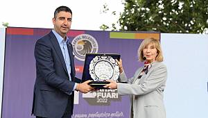 2. Kartal Kitap Fuarı’nda, Ünlü Yazar Ayşe Kulin’e Onur ve Emek Ödülü
