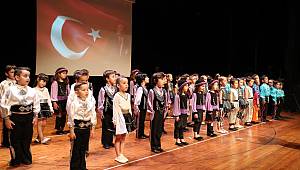 Kartal Belediyesi Kreş Öğrencilerinin Mezuniyet Heyecanı