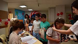 Tuzla Belediyesi Bilgi Evleri’nde Karne Heyecanı Yaşandı