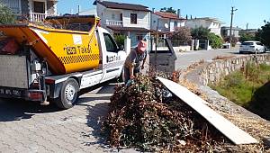 AYVALIK BELEDİYESİ, BAYRAMDA İKİ BİN TON ÇÖP TOPLADI