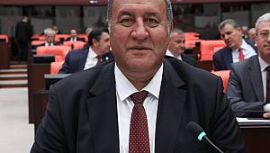 Gürer: “Dar gelirliler için bayram gelmiş neyime, kan damlar yüreğime”