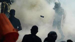 Sri Lanka'da başbakanlık binasının basıldığı protestoda 1 kişi hayatını kaybetti