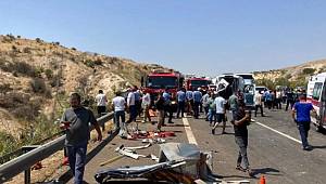 Gaziantep'te feci kaza: 16 kişi yaşamını yitirdi, 21 yaralı