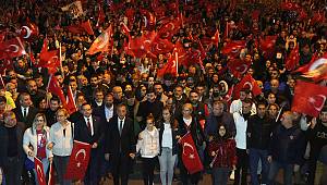 99 YILDIR SÖNMEYEN CUMHURİYETİN IŞIĞI ATAŞEHİR’DE PARLADI