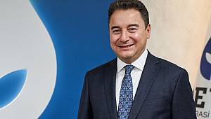 Ali Babacan'dan gençlere iş vaadi: 'DEVA Partisi'ne atılan her bir oy; gençlerin iş bulması demektir'