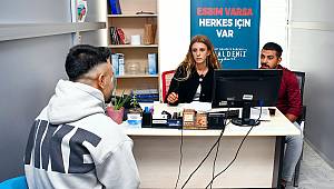 İŞ ARAMAK İÇİN GELDİĞİ ESBİM’DE BAŞKALARINA DA UMUT OLDU