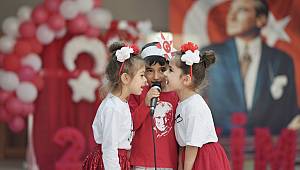 Miniklerden muhteşem 29 Ekim Cumhuriyet Bayramı Kutlaması