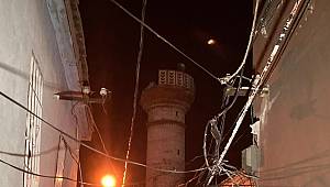 İzmir'de sabaha karşı 4.9 büyüklüğünde deprem