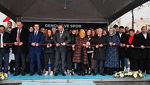 Bakan Kasapoğlu: Gençlerimiz her şeyin en iyisine layık