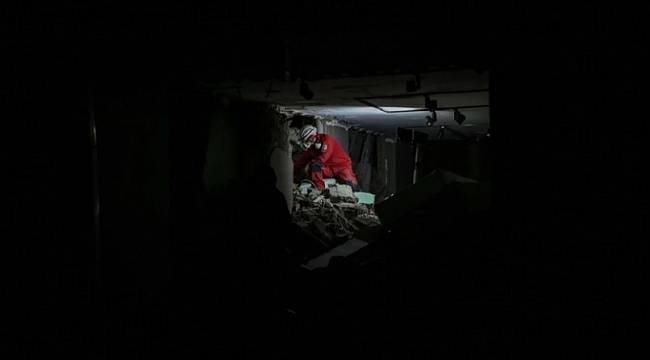 176. saat sonunda enkaz altından kurtarıldı!