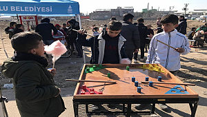 Beyoğlu Belediye Başkanı Haydar Ali Yıldız da Parkurda Depremzede Çocuklarla Oyunlar Oynayıp Yüzlerini Güldürdü