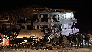 Defne Belediye Başkanı'ndan acı haber: 5 personelimiz hayatını kaybetti, en az 3 katı sallandık, bittik biz şuan her yer karanlık...