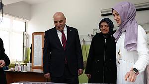 Etlik Halk Eğitim Merkezine dikiş makinesi desteği
