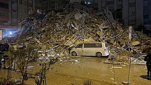 Kahramanmaraş merkezli depremlerin 17. gününde acı tablo. Can kaybı sayısı yükseldi. 6 Şubat 2023 Kahramanmaraş depremi. Kahramanmaraş depreminde hayatını kaybedenlerin sayısı açıklandı (22 Şubat 2023)