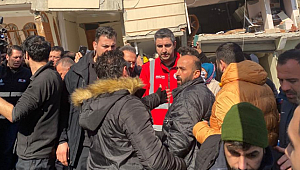 Kartal Belediye Başkanı Gökhan Yüksel Deprem Bölgesinde
