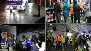Yardım Tırları Kartal'dan Hareket Etti
