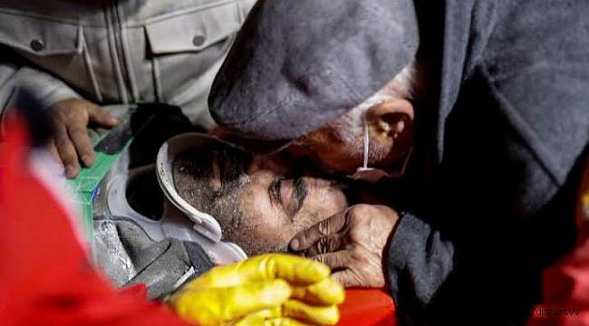 Malatya'da enkaz başındaki gazeteciye saldırı!