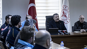 Sağlık Bakanı Fahrettin Koca açıkladı. Deprem bölgesindeki sağlık personelleri için flaş karar!