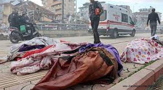 Yakınlarını depremde kaybeden CHP'li Güzelmansur Hatay'dan isyan etti: 'Ceset torbası gönderin'