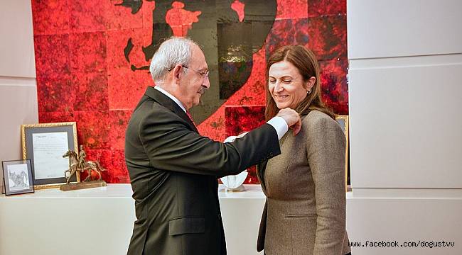 Kılıçdaroğlu Rozet Taktı