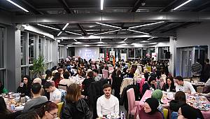 Başkan Yazıcı, Gençlerle İftarda Buluştu