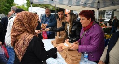 Beylikdüzü'nde Annelere Jest