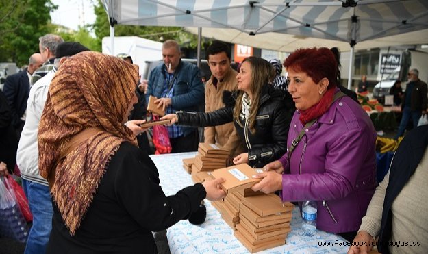 Beylikdüzü'nde Annelere Jest