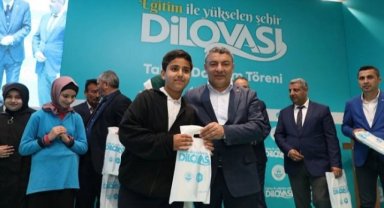 Dilovası'nda Tablet Dağıtımı Sürüyor