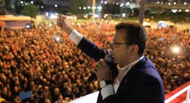 İstanbul İmamoğlu'nu Bağrına Bastı