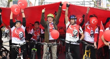 Kadıköy 19 Mayıs'ın Ruhunu Yansıttı