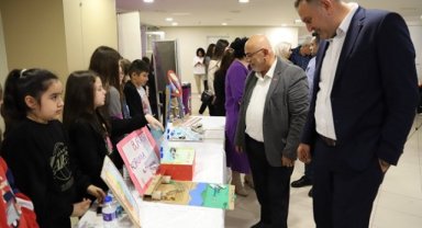 Kartallı Öğrenciler Atıkları Sanata Dönüştürdü