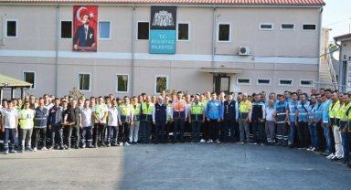 BEŞİKTAŞ BELEDİYE BAŞKANI RIZA AKPOLAT ÇALIŞMA ARKADAŞLARININ KURBAN BAYRAMINI KUTLADI