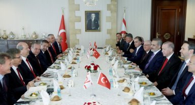 CUMHURBAŞKANI ERDOĞAN, KKTC'DE RESMÎ TÖRENLE KARŞILANDI