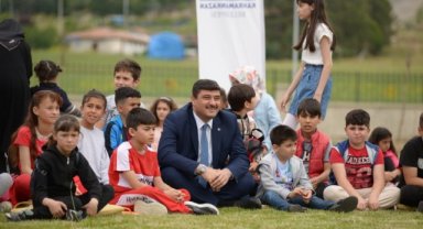 GELENEKSEL ÇOCUK OYUNLARI ŞENLİĞİ ÇOŞKUYLA GERÇEKLEŞTİ