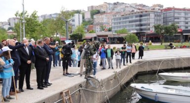 MARMARA DENİZİ GÜNÜ’NDE BANDIRMA'DA GENİŞ ÇAPLI KIYI TEMİZLİĞİ YAPILDI
