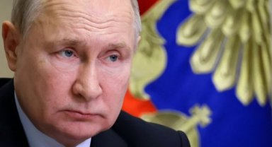 PUTİN, BU GECEDEN İTİBAREN UKRAYNA'YA GİDEN TÜM GEMİLERİN 'ASKERİ YÜK TAŞIYICISI' OLARAK DEĞERLENDİRİLECEĞİNİ DUYURDU.