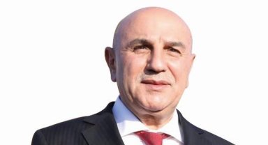 TURGUT ALTINOK'UN ADAYLIK MESAJI HERKESİ ŞAŞIRTTI
