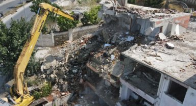 17 Ağustos Marmara Depremi’nin 24’üncü yılında 70 konut yıkıldı