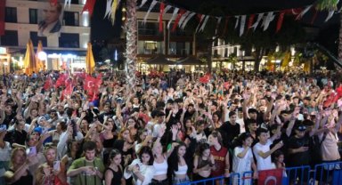 Büyükçekmece’de Zafer coşkusu zirve yaptı!